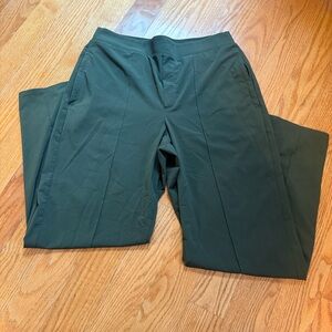 ⭐️Athleta Olive Performance pants